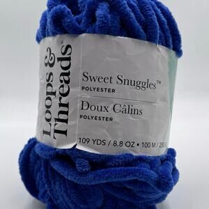 Loops And Threads Sweet Snuggles Yarn Blue 1872 Jumbo Bulky